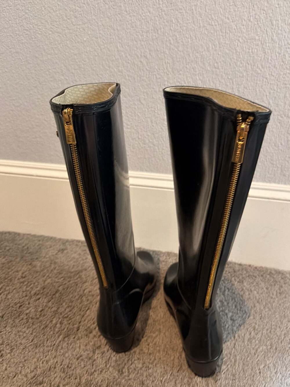 Hunter Original Refined Tall Gloss Rubber Wedge Rain Boots Black - Picture 7 of 8